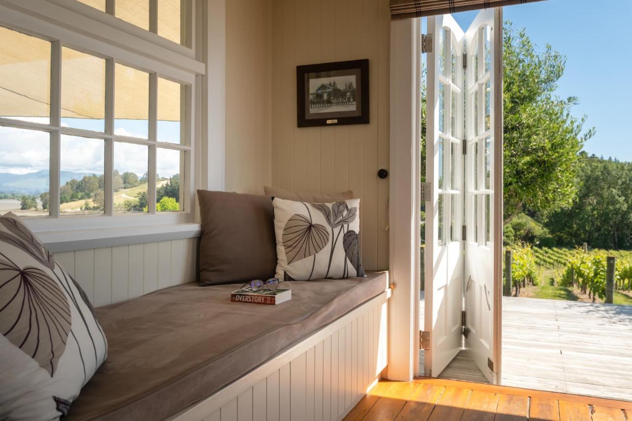 Kina Beach Cottages Tasman Exterior photo