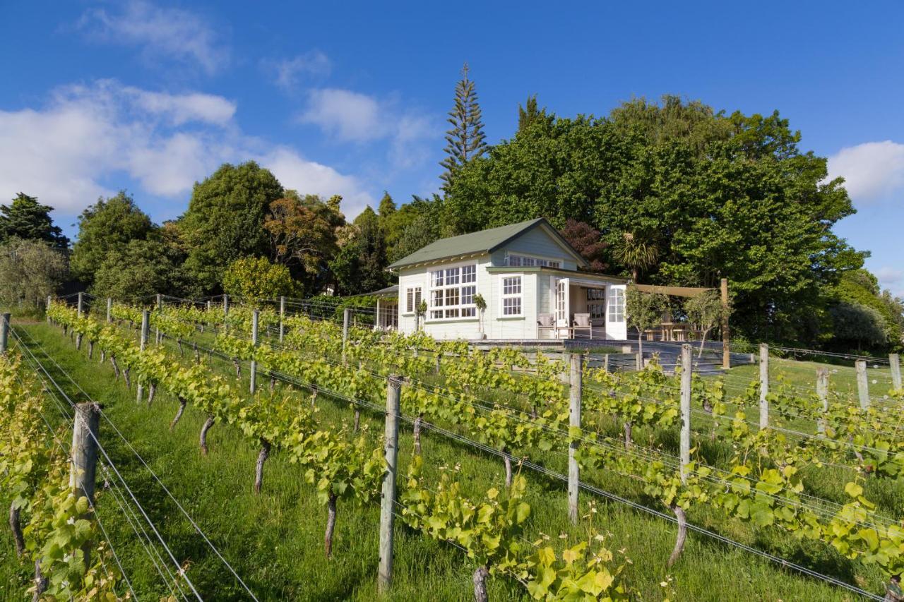 Kina Beach Cottages Tasman Exterior photo